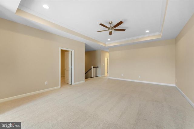 44237 SILVERPALM GROVE TER, Leesburg, VA 20176