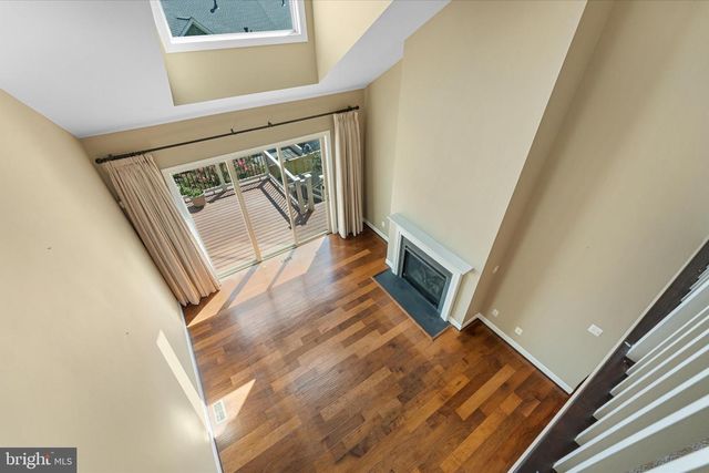 44237 SILVERPALM GROVE TER, Leesburg, VA 20176