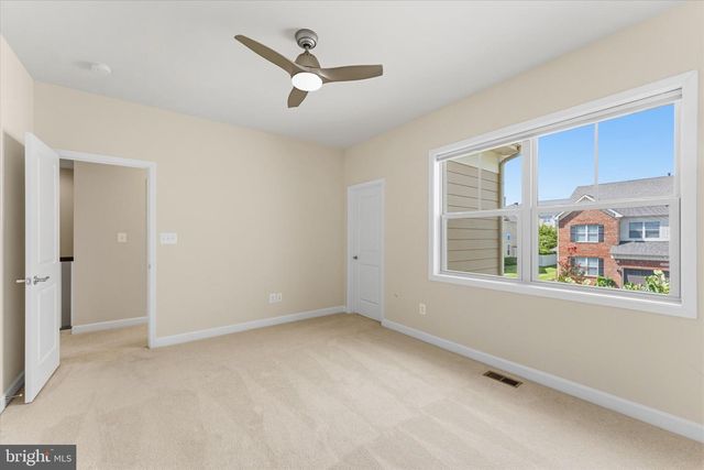 44237 SILVERPALM GROVE TER, Leesburg, VA 20176