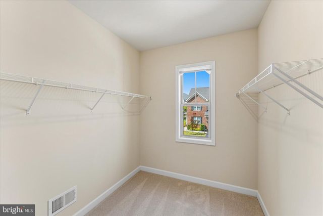44237 SILVERPALM GROVE TER, Leesburg, VA 20176