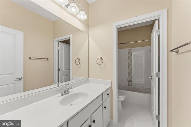 44237 SILVERPALM GROVE TER, Leesburg, VA 20176