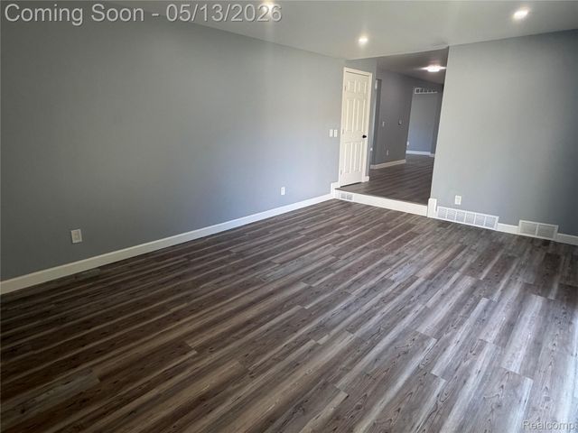 20698 Coachwood Road, Riverview, MI 48193