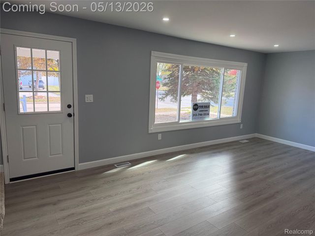 20698 Coachwood Road, Riverview, MI 48193