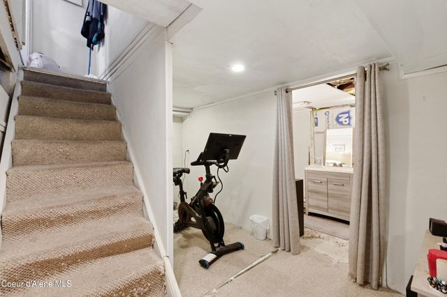 930 N 7th ST, Coeur D'alene, ID 83814