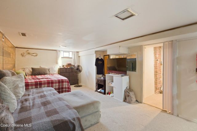 930 N 7th ST, Coeur D'alene, ID 83814