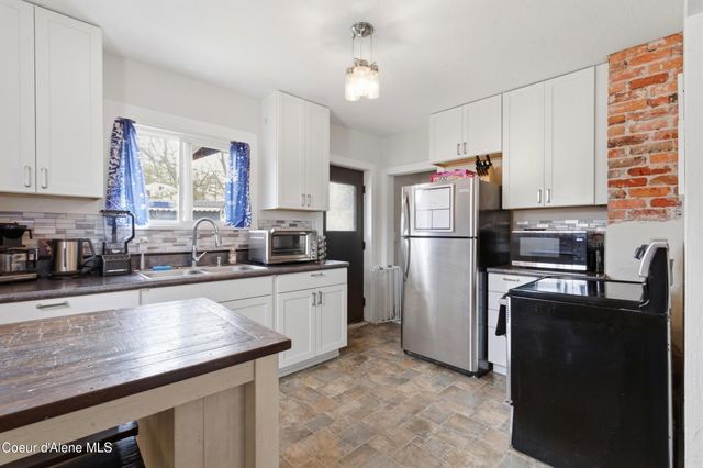 930 N 7th ST, Coeur D'alene, ID 83814