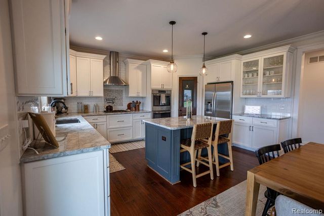 49389 Monarch Drive, Macomb, MI 48044