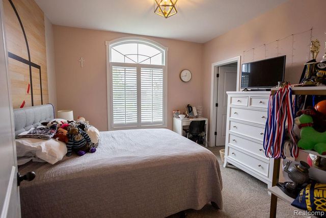 49389 Monarch Drive, Macomb, MI 48044