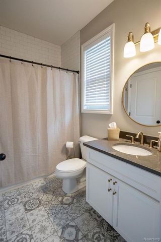49389 Monarch Drive, Macomb, MI 48044