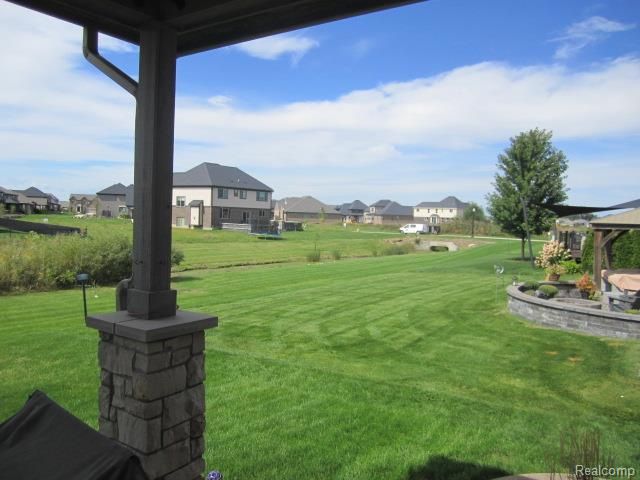 49389 Monarch Drive, Macomb, MI 48044