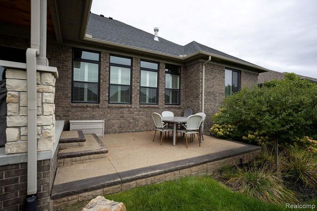49389 Monarch Drive, Macomb, MI 48044