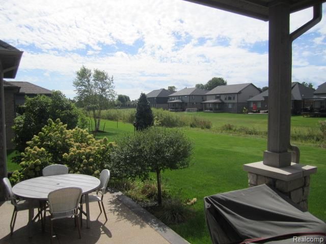 49389 Monarch Drive, Macomb, MI 48044