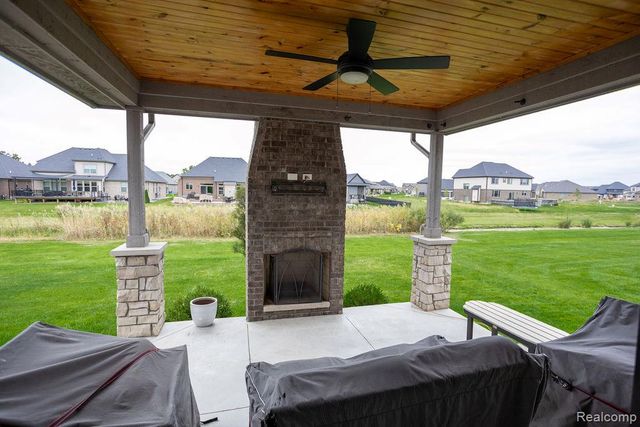 49389 Monarch Drive, Macomb, MI 48044