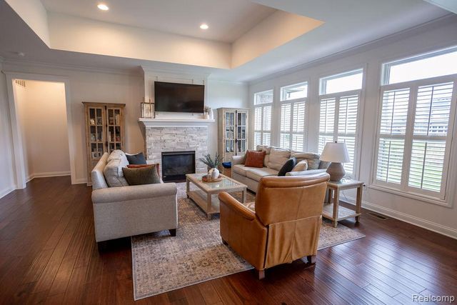 49389 Monarch Drive, Macomb, MI 48044