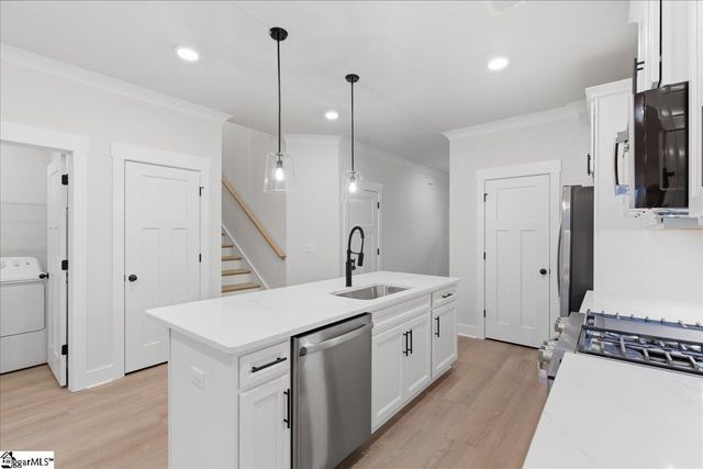 15 Thurlow Court, Greenville, SC 29615
