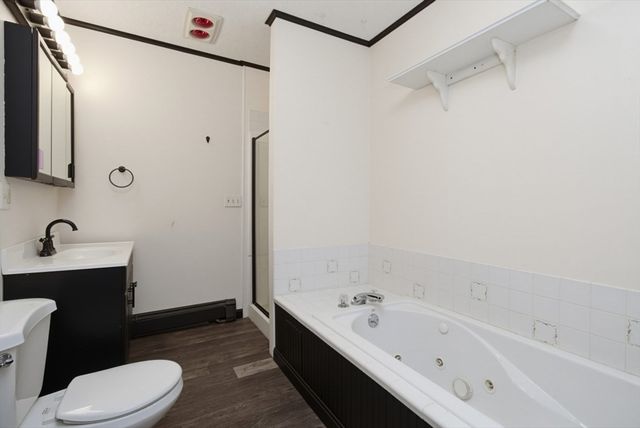 71 Box Pond Dr, Bellingham, MA 02019
