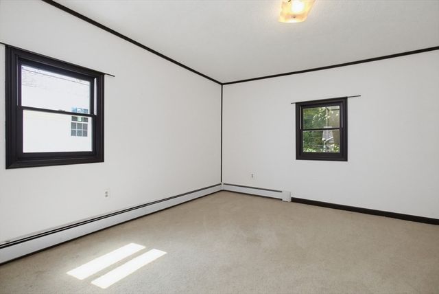 71 Box Pond Dr, Bellingham, MA 02019
