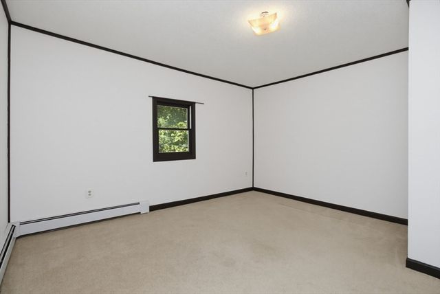 71 Box Pond Dr, Bellingham, MA 02019