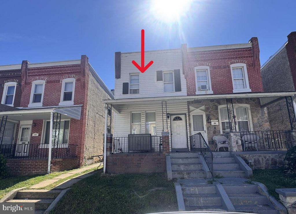 339 TAYLOR TER, CHESTER, PA 19013 — exterior