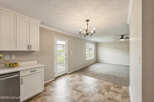 2303 Esther Way, La Grange, KY 40031