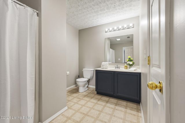 2303 Esther Way, La Grange, KY 40031