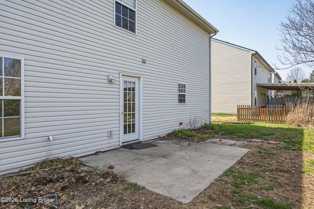 2303 Esther Way, La Grange, KY 40031