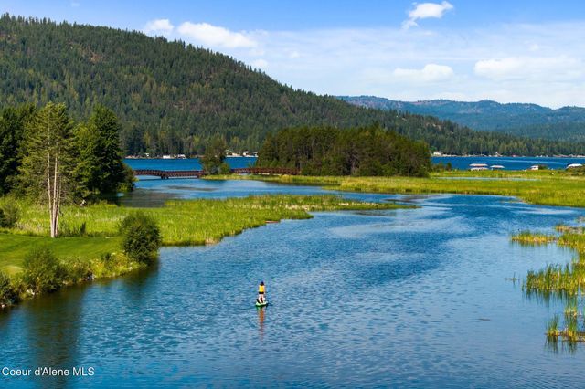 34 Hitchcock Dr, Dover, ID 83825