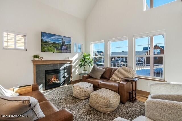 34 Hitchcock Dr, Dover, ID 83825