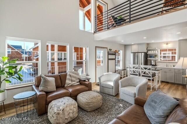 34 Hitchcock Dr, Dover, ID 83825