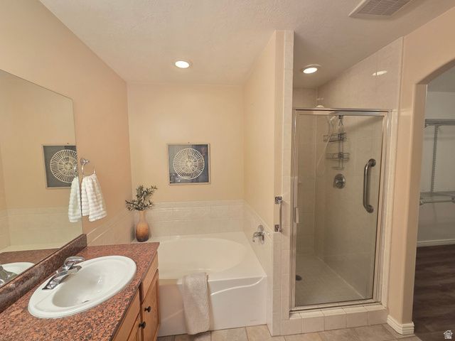 1118 W AUTUMN LEAF LN, Taylorsville, UT 84123