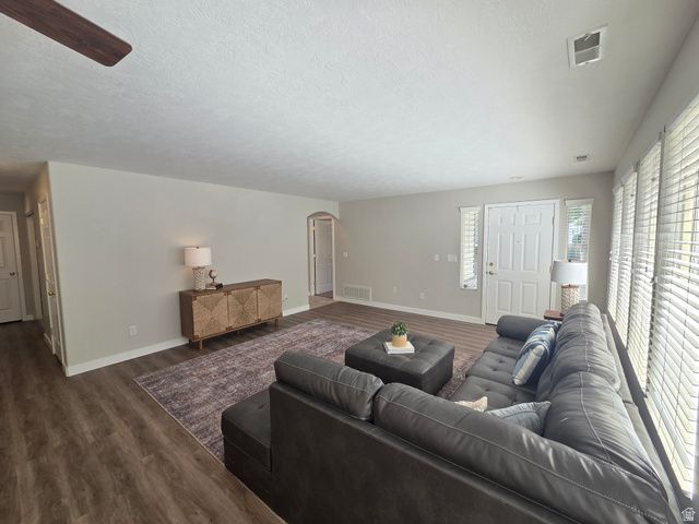 1118 W AUTUMN LEAF LN, Taylorsville, UT 84123