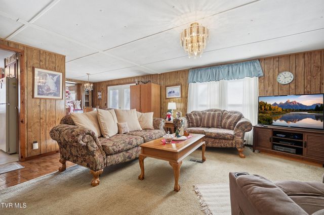 226 Robinette Chapel Road, Big Stone Gap, VA 24219