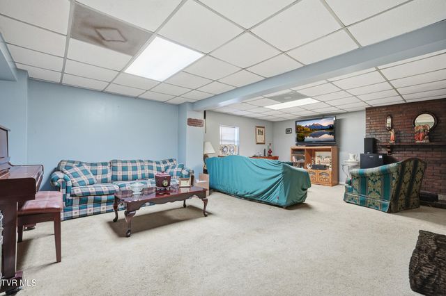 226 Robinette Chapel Road, Big Stone Gap, VA 24219