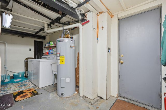 226 Robinette Chapel Road, Big Stone Gap, VA 24219