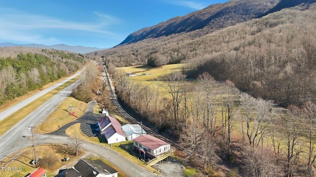 226 Robinette Chapel Road, Big Stone Gap, VA 24219