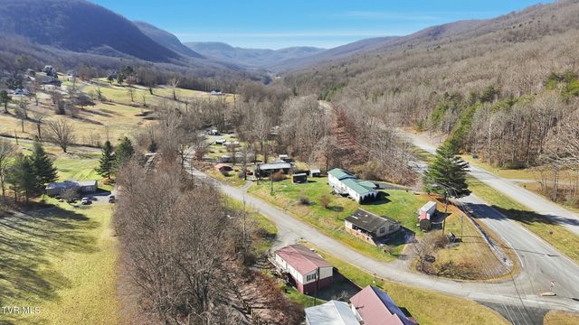 226 Robinette Chapel Road, Big Stone Gap, VA 24219