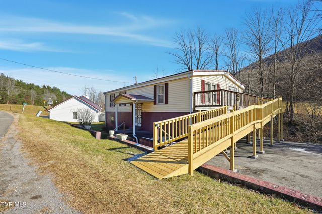 226 Robinette Chapel Road, Big Stone Gap, VA 24219