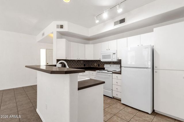 9550 E THUNDERBIRD Road 143, Scottsdale, AZ 85260