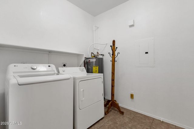 9550 E THUNDERBIRD Road 143, Scottsdale, AZ 85260