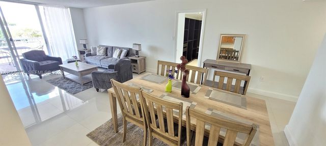 18011 Biscayne Blvd 402, Aventura, FL 33160