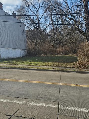 2227 Grand Avenue, Cincinnati, OH 45214
