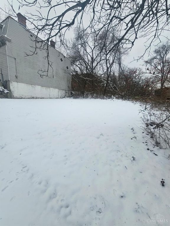 2227 Grand Avenue, Cincinnati, OH 45214