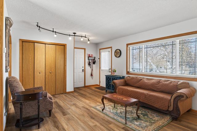 409 Heights Road NW, Saint Michael, MN 55376