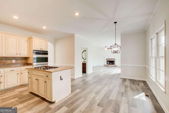 1039 Avery Creek Drive, Woodstock, GA 30188