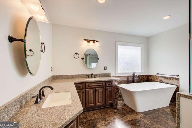 1039 Avery Creek Drive, Woodstock, GA 30188