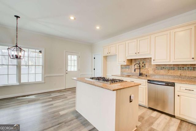 1039 Avery Creek Drive, Woodstock, GA 30188