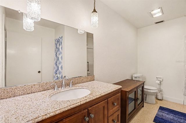 385 CLUB MANOR DRIVE, Sun City Center, FL 33573