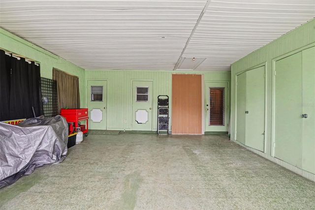 385 CLUB MANOR DRIVE, Sun City Center, FL 33573