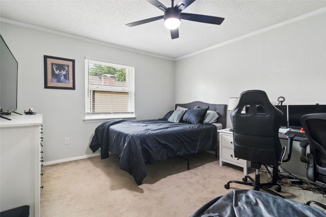 5214 Rustle Leaf Drive, Arlington, TX 76017