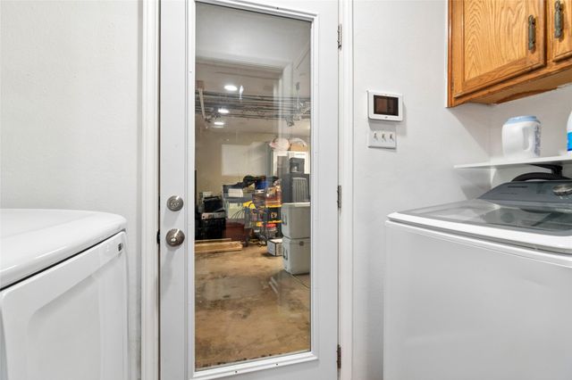 5214 Rustle Leaf Drive, Arlington, TX 76017